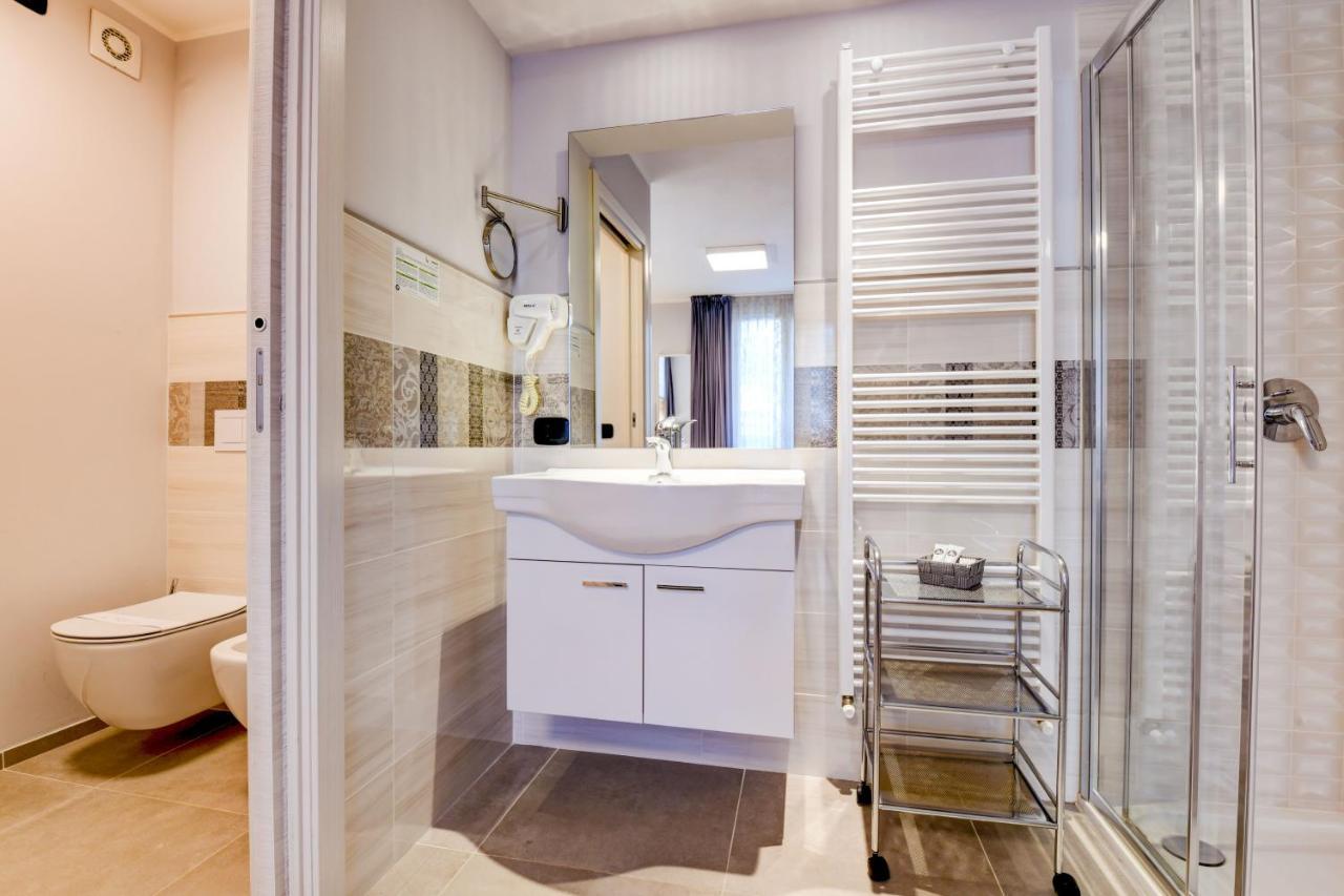 Garda Diamant Bed & Breakfast Desenzano del Garda Eksteriør bilde