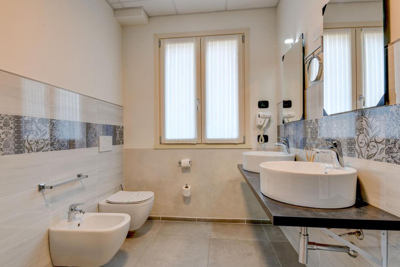 Garda Diamant Bed & Breakfast Desenzano del Garda Eksteriør bilde